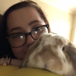 Meet your Posher, Chrissy